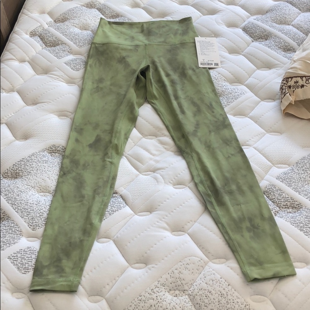 Lulu Diamond Dye Green 28” Aligns NWT